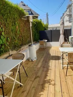 La Maison Chez Elena&arnaud בית אירוח